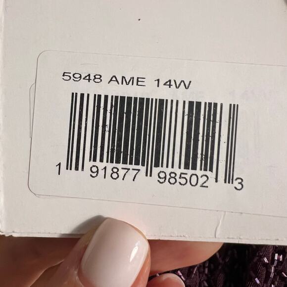 Mac Duggal Sequin Cape Sleeve Gown Amethyst maxi dress size 14 D1 - Picture 4 of 6